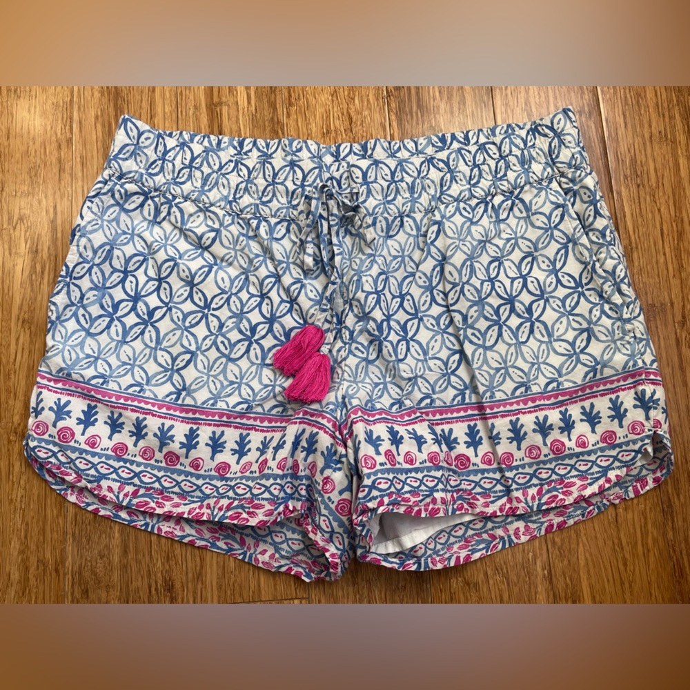 Vineyard Vines Blue and Pink Patterned Women’s Shorts